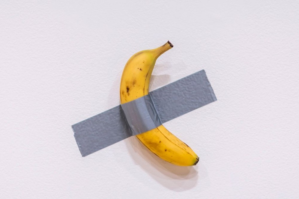 Maurizio Cattelan'ın 'Komedyen' Eseri 6,2 Milyon Dolara Satıldı