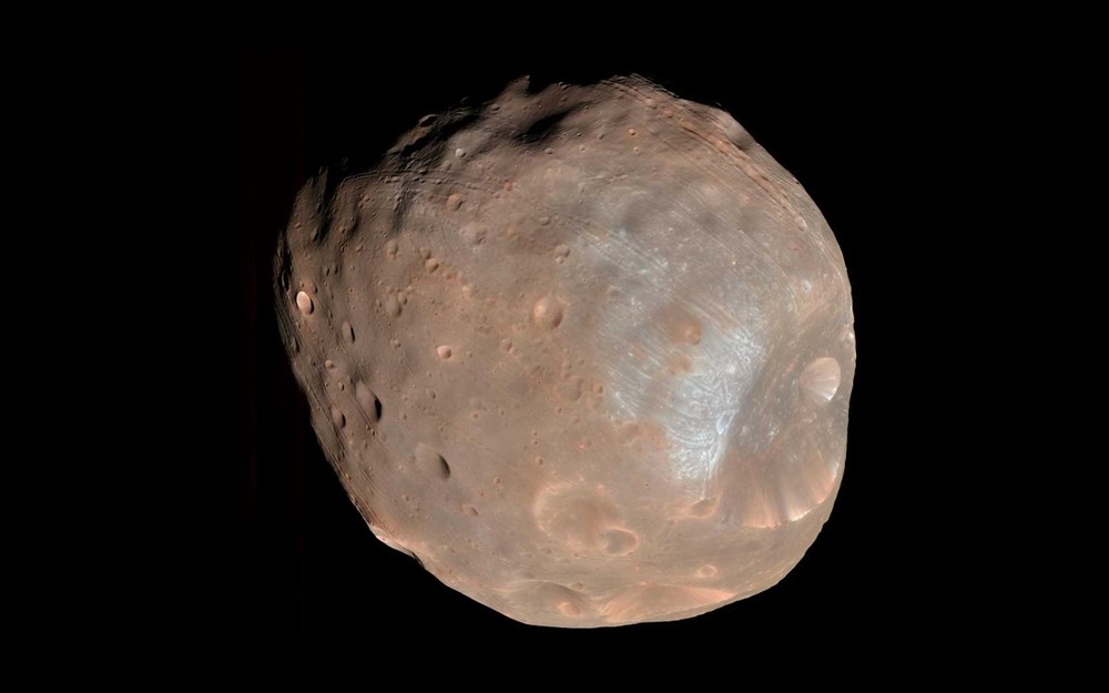 Mars’ın Uydularına Yeni Bir Bakış Açısı