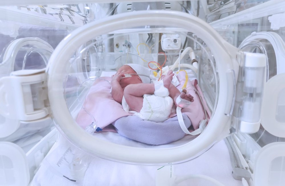 Bebekleri Öpmenin Sağlık Riskleri ve Önlemler