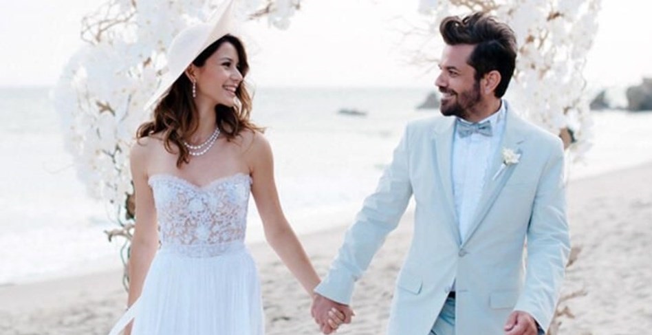Beren Saat ve Kenan Doğulu’dan aşk pozu