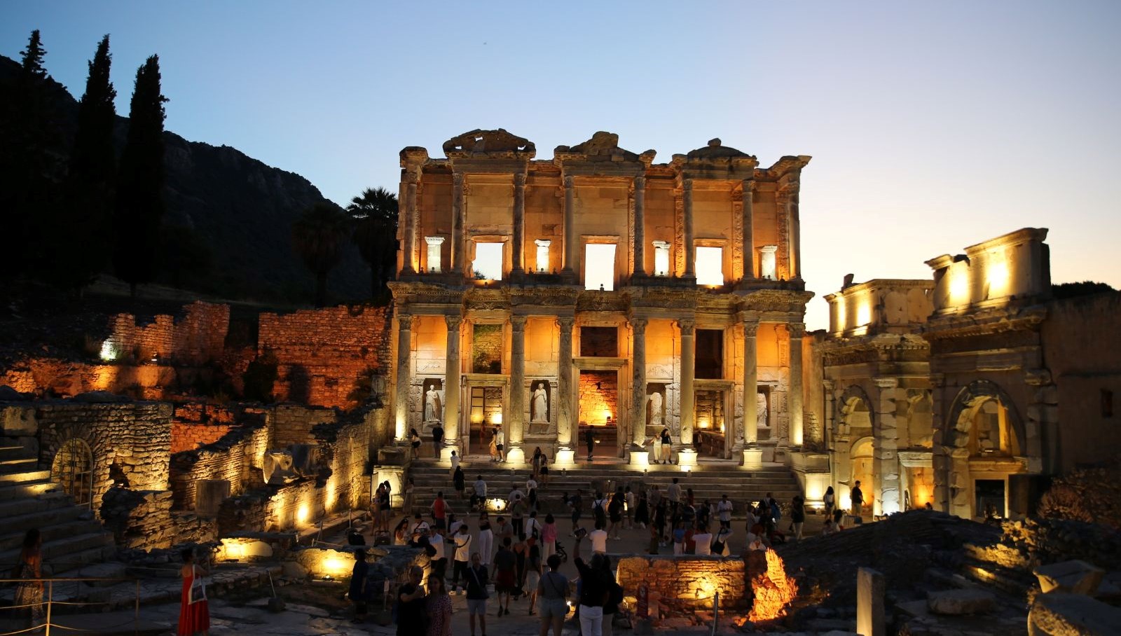 8. Uluslararası Efes Opera ve Bale Festivali başlıyor