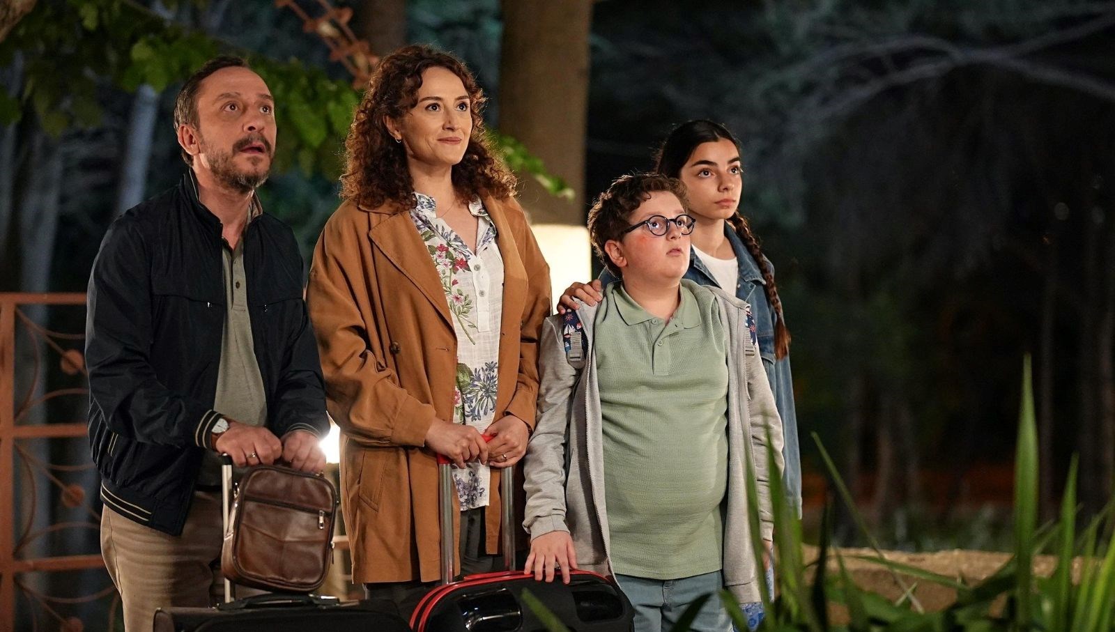 Aile Saadeti dizisi oyuncuları kimler?
