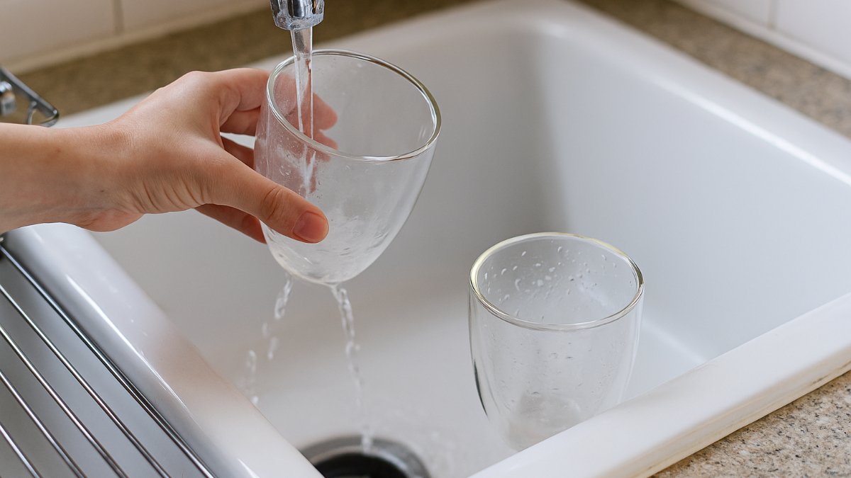 Çift cidarlı bardakları kurutma yöntemi