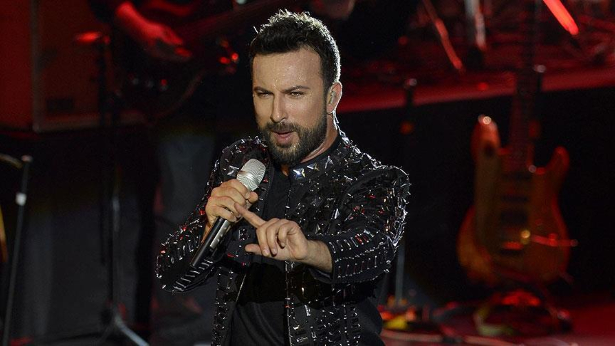 Tarkan’dan flaş karar: 4 konser daha yapacak…