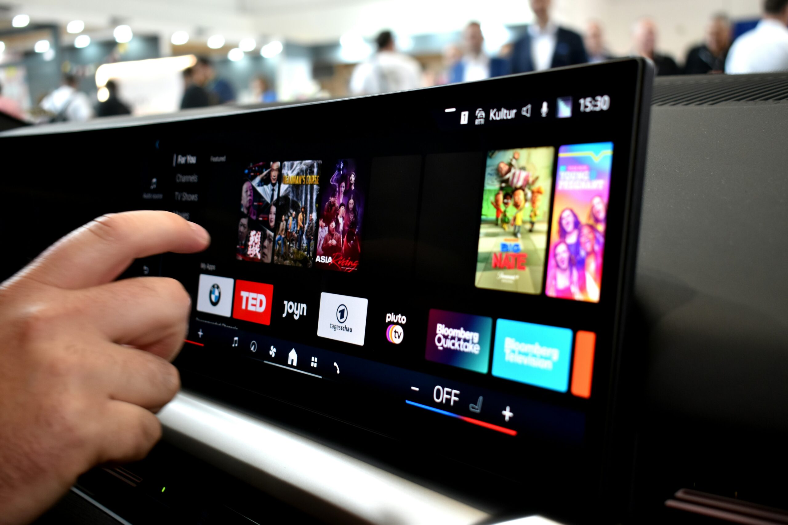 Bilim insanları, araçlardaki dokunmatik ekranlara karşı uyardı