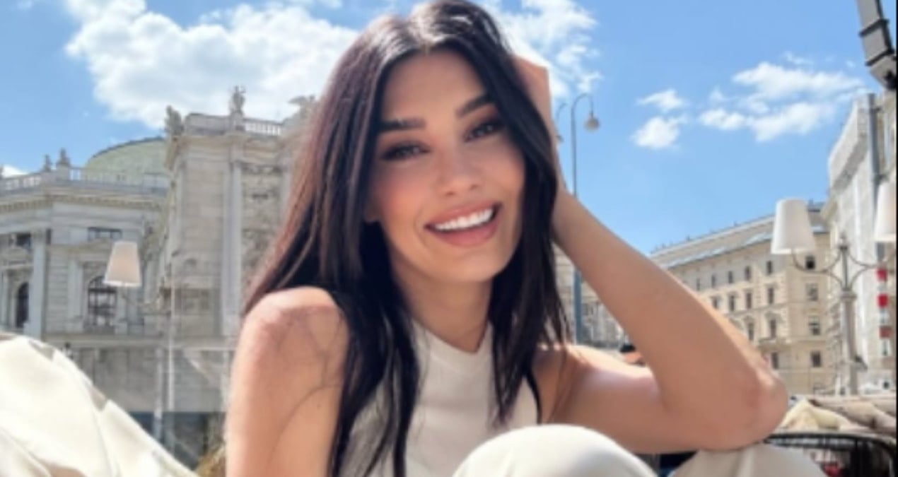 Dantelli mini elbisesiyle bir bakana bir daha baktırdı