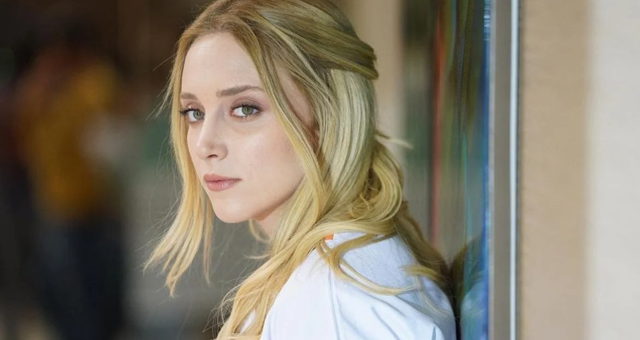 Hayal Köseoğlu doğum gününde evlilik teklifi aldı!