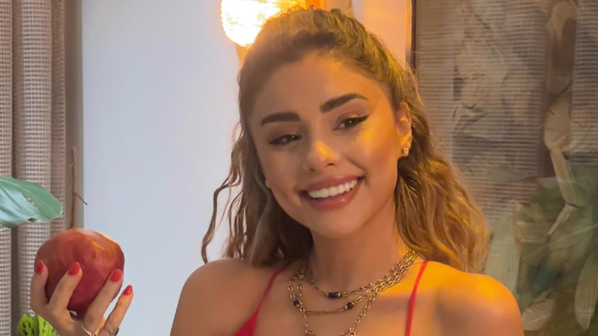 Özcan Deniz ve eşi Samar Dadgar’dan yeni pozlar!