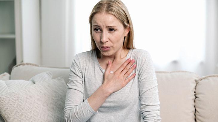 Panik atak tek başına bir hastalık değil, belirti!