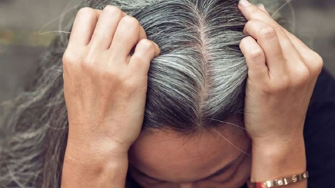 Erken yaşta saç beyazlamasındaki ‘kimsenin bilmediği detay’ ne?