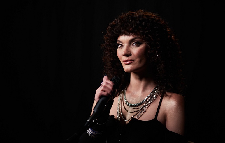 Nazlı Senem Ünal’dan “BAŞIMA BELA” yayında!