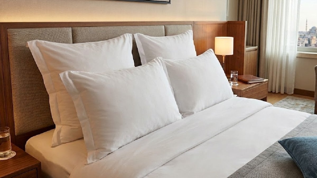 Otel yataklarındaki dört yastığın sırrı