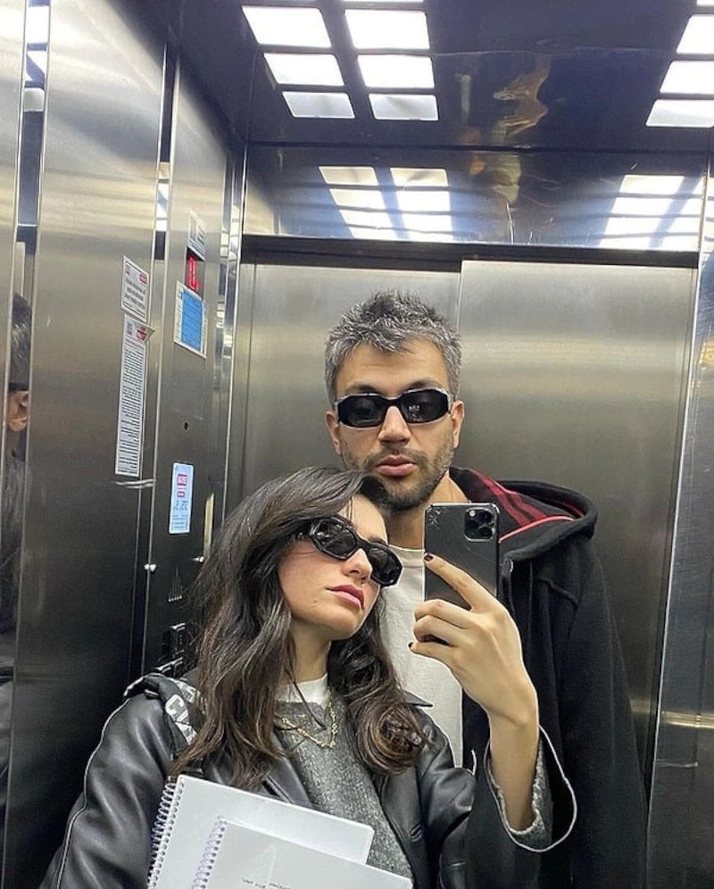 İnci Taneleri’nin Oyuncusu Hazar Ergüçlü ve DJ Efe Çelik'in Gizli Aşkı Sonunda Bitti