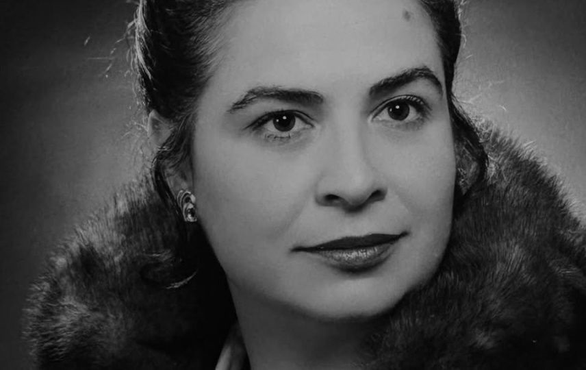 Türk Tiyatrosunun Duayen İsmi Feyha Çelenk’e Veda