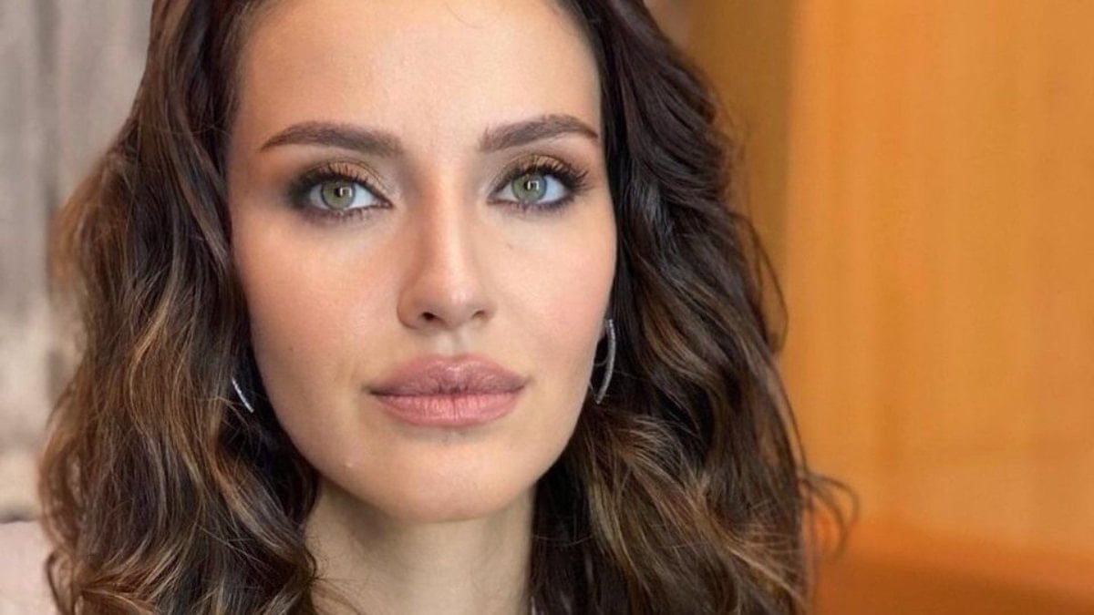 Eski eşine göndermeli paylaşım