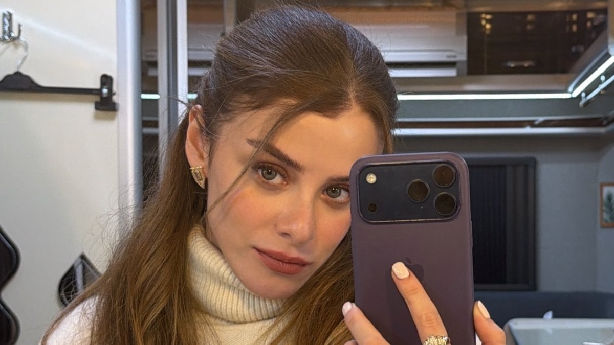 İlayda Alişan esnekliğini gösterdi