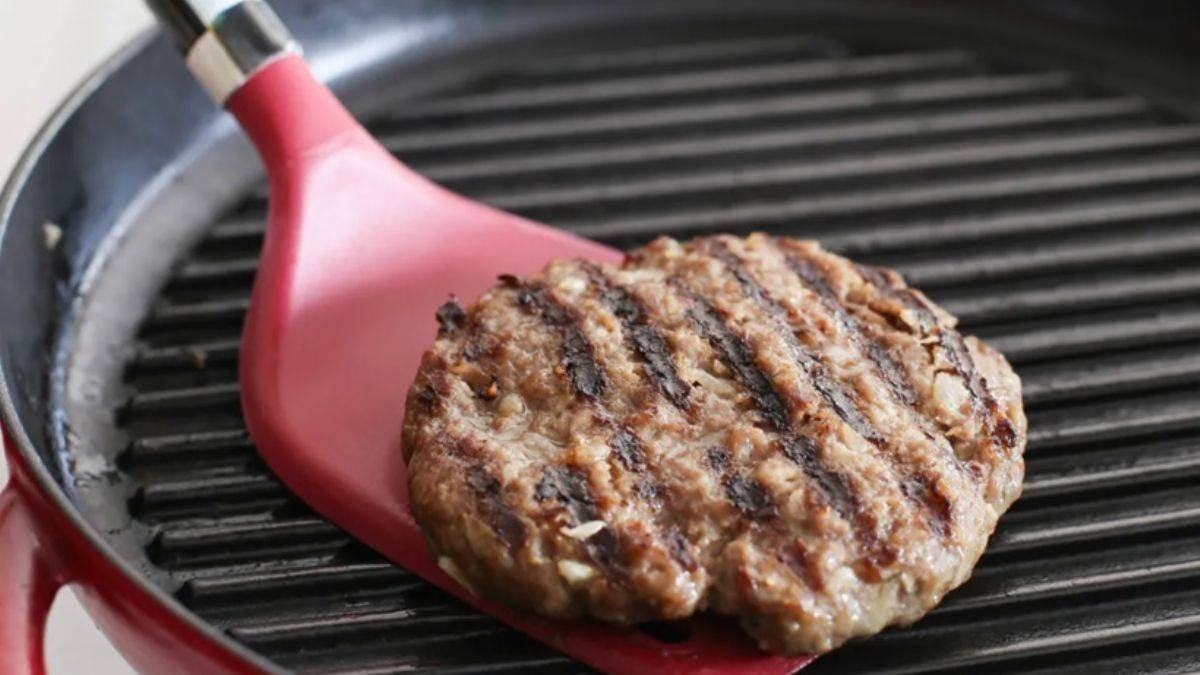 Köfte harcına sıkın, hamburger tadı alın