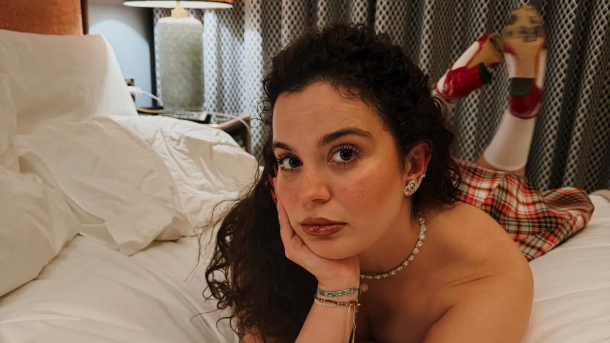 Oyuncu Aslı Bekiroğlu ağlayarak paylaşım yaptı