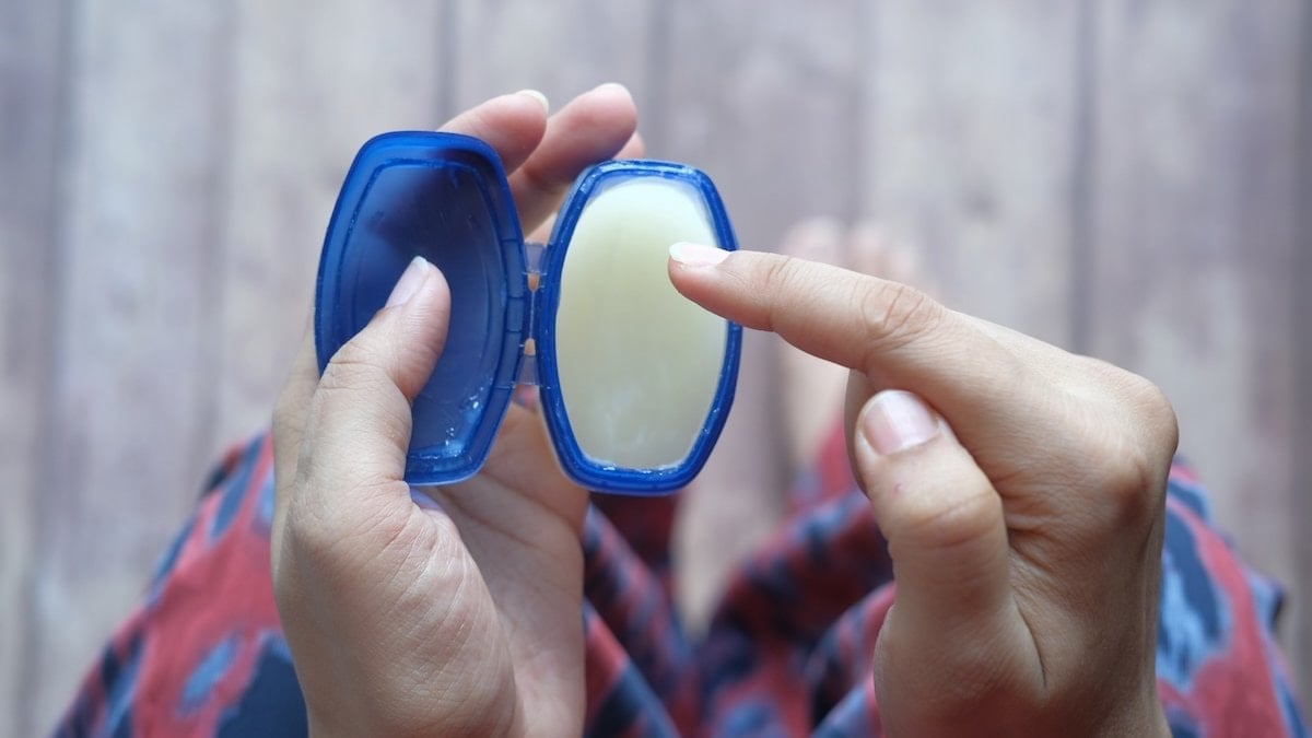 Vazelin cildi nasıl etkiliyor