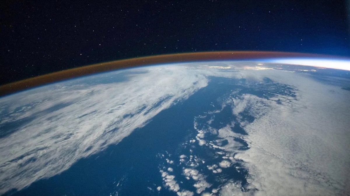 Dünya’nın üst atmosferi neden sürekli soğuyor
