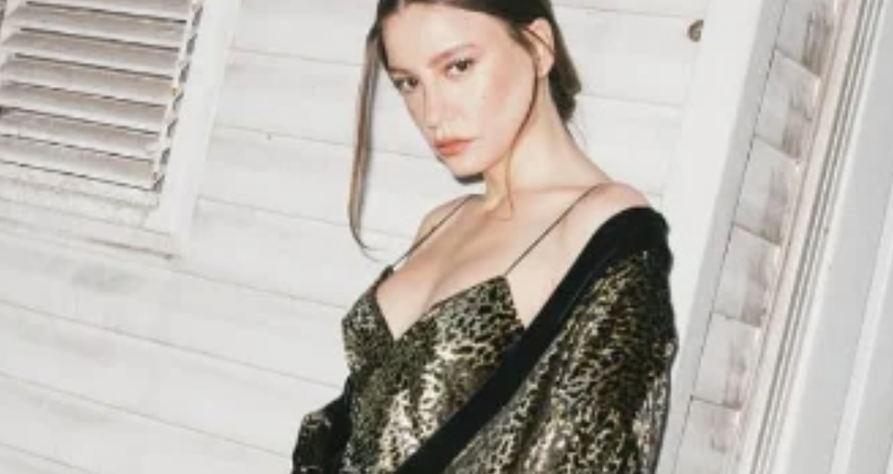 Serenay Sarıkaya’nın leopar kombini olay yarattı!