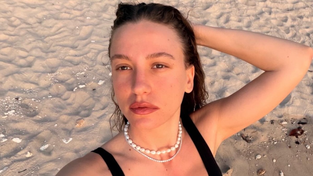 Serenay Sarıkaya sezonu açtı!