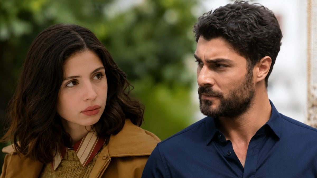Taşacak Bu Deniz setinden aşk çıktı