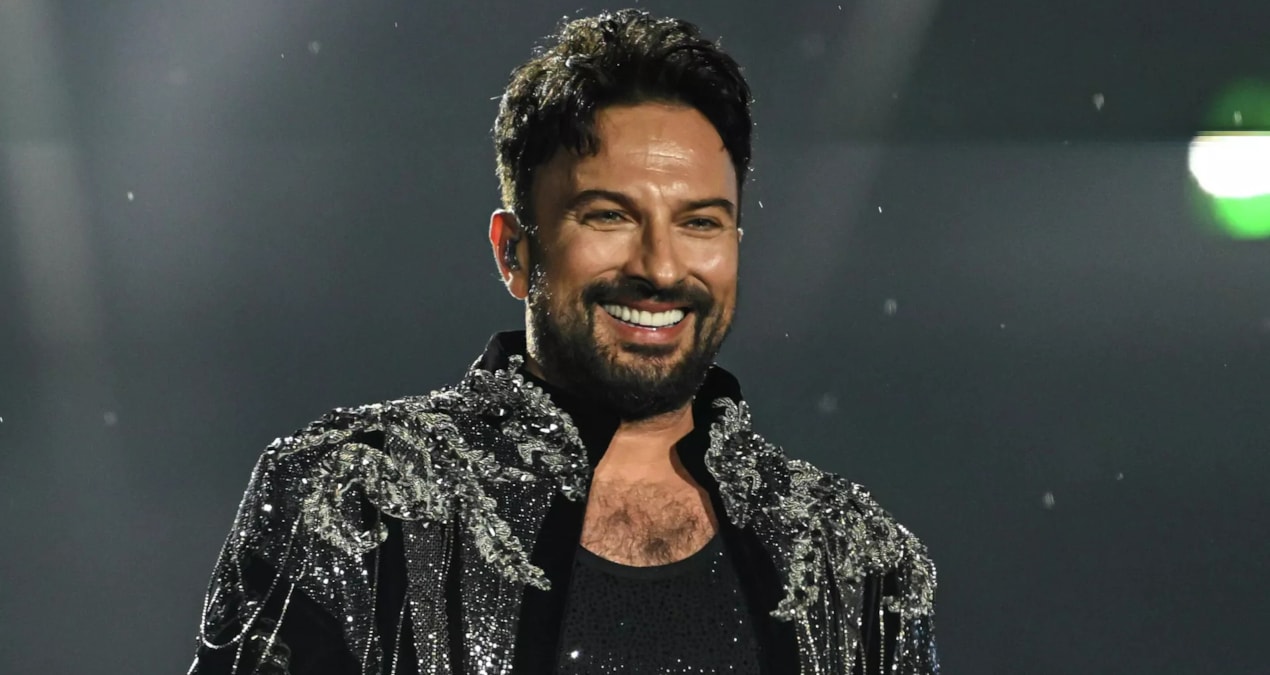 Tarkan saçlarını kısacık kestirdi