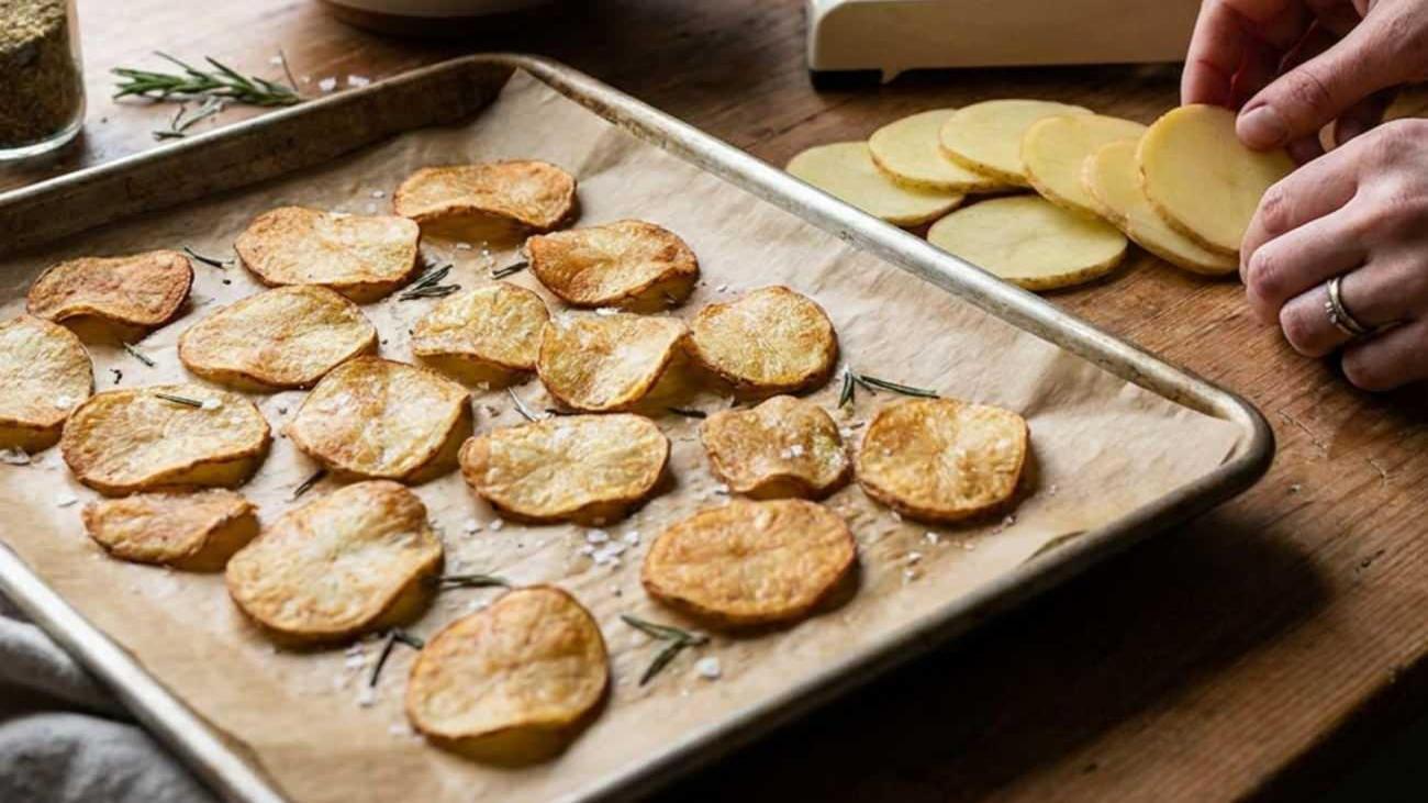 Evde yağsız patates cipsi yapımı!