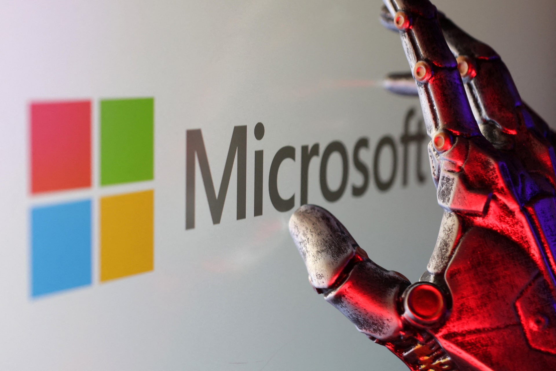 Microsoft’tan açıklama. “Yapay zekayı kontrol altına almanın vakti geldi”
